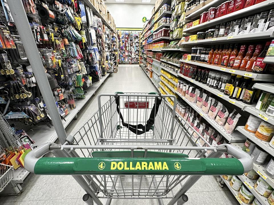 一元店Dollarama：仅在“绝对必要”情况下才上调价格  股价急挫逾7%