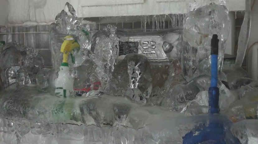 奇景！魁省公寓因租户关闭暖气　变成“冰雪城堡”
