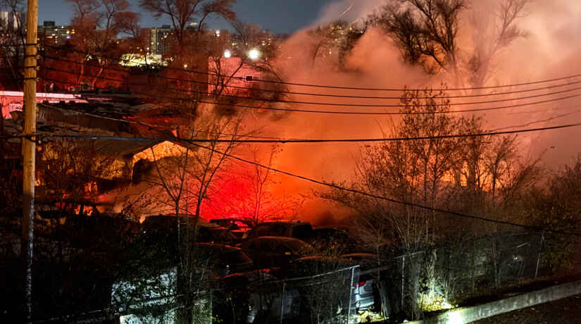 蒙市圣劳伦区15辆车遭纵火   同一公司停车场近年已经发生多次